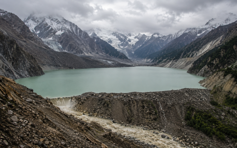 Nepal Flood Toll Nears 800, Glacier Collapse Confirmed